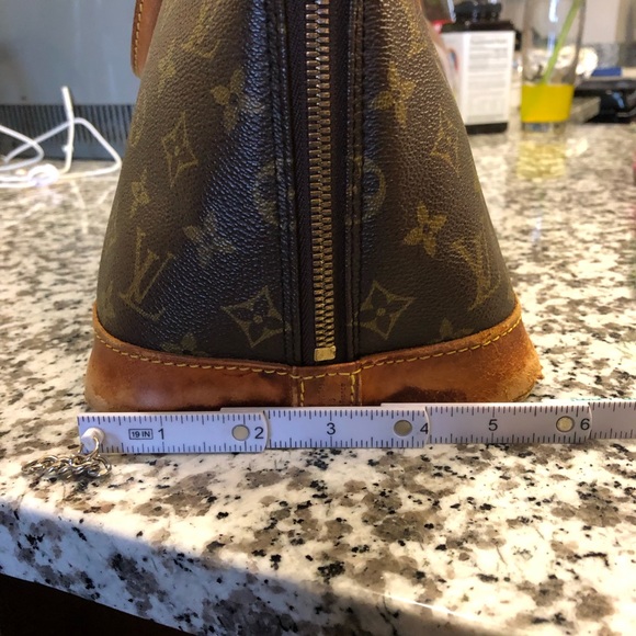 Authentic Louis Vuitton Alma PM 💋GIFTED❤️ - Picture 7 of 8
